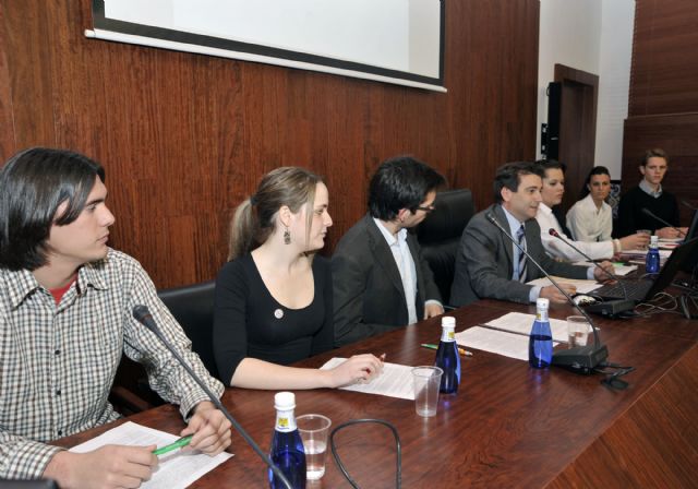 Prosiguen las fiestas de Letras con representaciones teatrales y concursos - 2, Foto 2