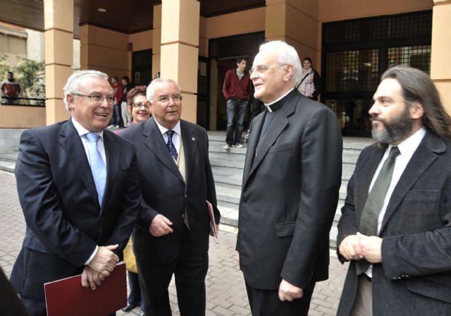 El presidente de la Sala de lo Penal de la Audiencia Nacional participa en el Congreso de Derechos Humanos de la Universidad de Murcia - 2, Foto 2