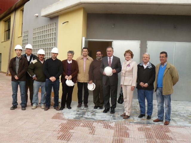 El Plan E permite la rehabilitación del centro cívico de Santiago de La Ribera - 1, Foto 1