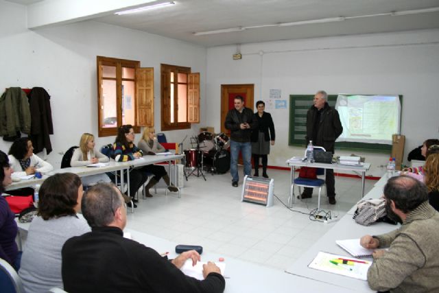 Se forman a 14 personas para trabajar en el sector turístico - 2, Foto 2