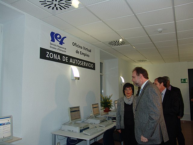 Sotoca inaugura la primera oficina virtual en Pliego para facilitar el asesoramiento y la información laboral a sus ciudadanos - 2, Foto 2