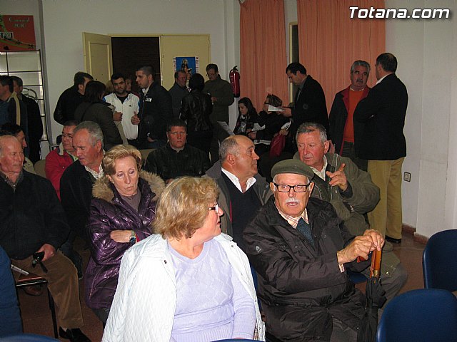 Ms de 1.500 personas han participado en las asambleas vecinales dentro de la campaña 