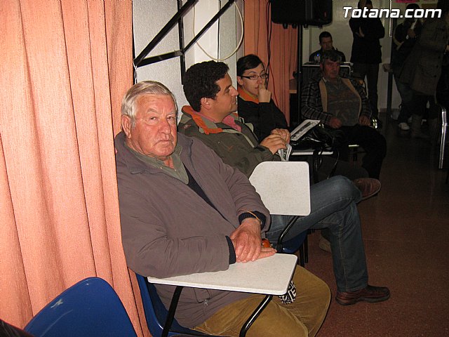 Ms de 1.500 personas han participado en las asambleas vecinales dentro de la campaña 