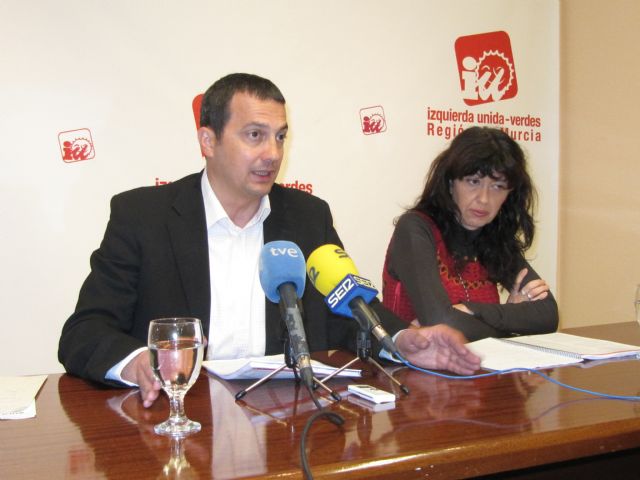 IU-Verdes defiende la igualdad laboral como prioridad para salir de la crisis - 1, Foto 1