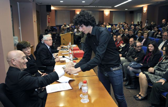 La Facultad de Letras reconoce a los funcionarios María Freitas y Antonio Labaña - 4, Foto 4