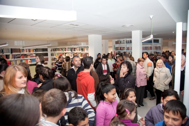 Puerto de Mazarrn abre las puertas a una nueva biblioteca, Foto 1