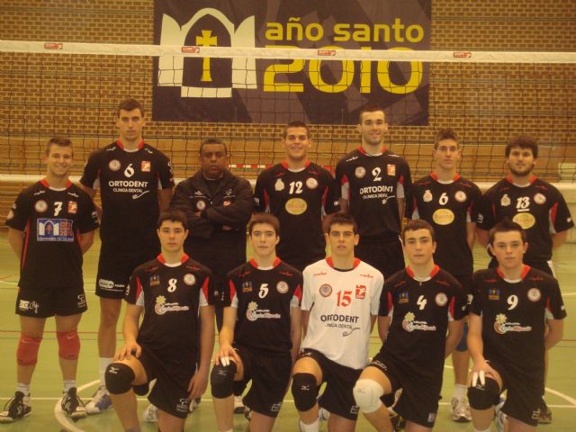 Los junior del Postres Reina Caravaca invictos a la 2ª fase tras vencer 3-0 a Extremadura - 1, Foto 1