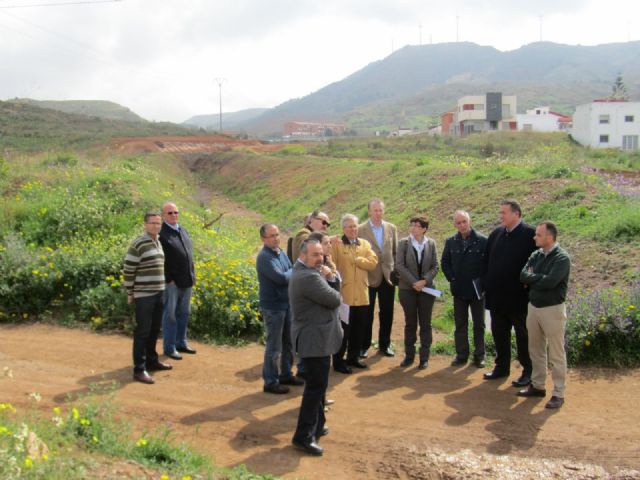 Visitan las obras de restauración y mejora de las ramblas de La Unión - 2, Foto 2