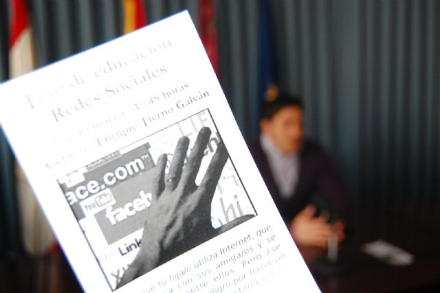 Los riesgos y ventajas de las Redes Sociales centrarán el IX Foro de Educación de Lorquí - 1, Foto 1