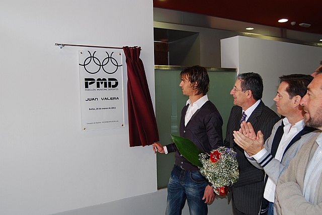 El Ayuntamiento de Bullas inaugura las obras de remodelación del hasta ahora Pabellón Polideportivo “Los Cantos” - 1, Foto 1