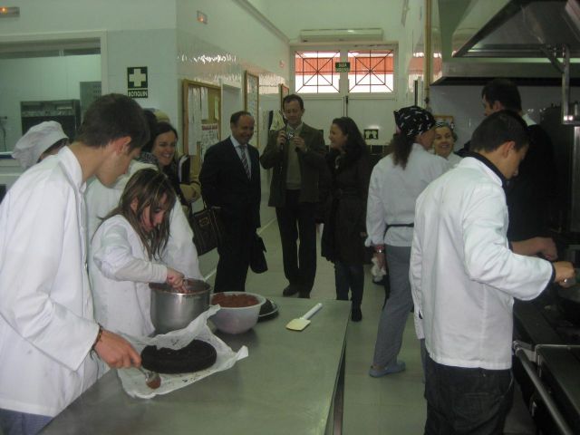 El Ayuntamiento pone en marcha una segunda aula ocupacional para luchar contra el absentismo escolar - 1, Foto 1
