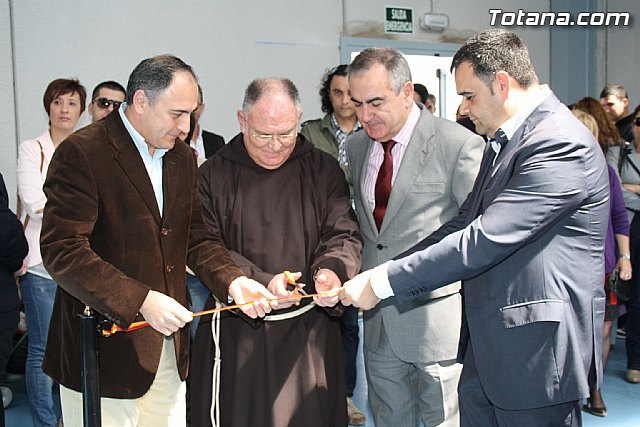 El alcalde y el delegado del Gobierno inauguran el nuevo Pabellón de Deportes Padres Capuchinos - 1, Foto 1