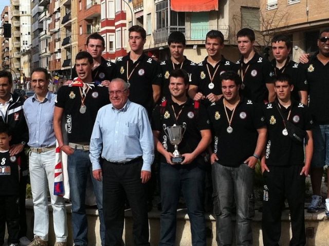 Los sub-campeones de la superliga junior masculina, recibidos a su llegada a caravaca - 1, Foto 1
