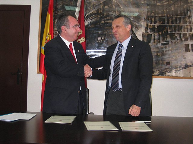 La Comunidad y Cruz Roja intensifican la atención e intervención en situaciones de emergencias con protocolos de actuación comunes - 1, Foto 1