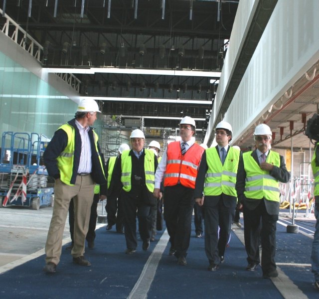 La Mesa Regional del Turismo se reúne en las instalaciones del Aeropuerto Internacional - 1, Foto 1