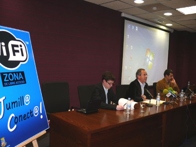 Jumilla se sitúa a la vanguardia de las nuevas tecnologías, gracias al proyecto de red ´Wi fi´ llevado a cabo con el Plan E - 1, Foto 1