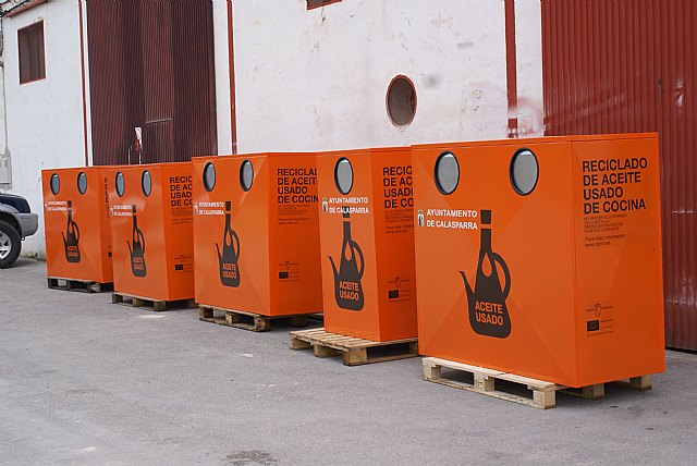 Nuevos contenedores para el reciclado de aceite usado - 1, Foto 1