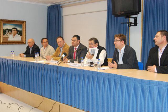 El alcalde asiste a la clausura de la XXXV Asamblea General Ordinaria de la Asociación Regional Murciana de Hemofilia, Foto 1