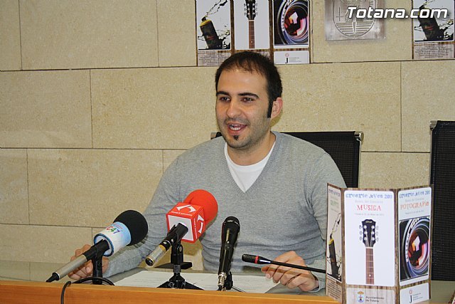 La concejalía de Juventud presenta las bases del concurso Crearte Joven 2011, Foto 2