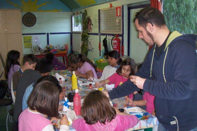 Los niños de la eduteca Alvagón, situada en el barrio Olímpico-Las Peras, realizan talleres abiertos al barrio - 2, Foto 2