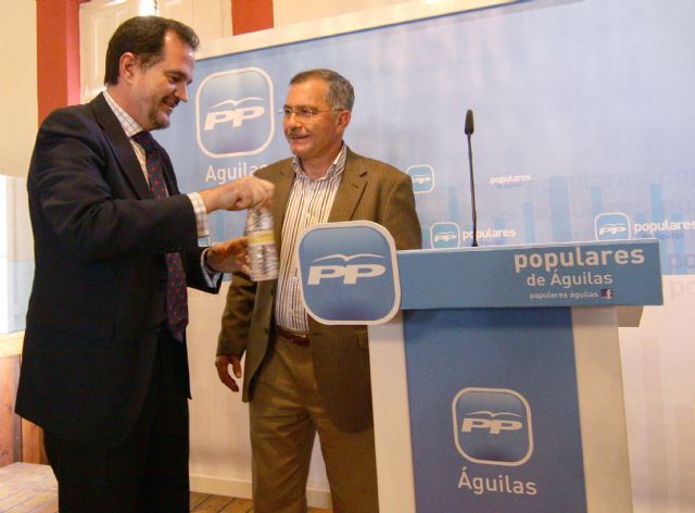 Carlos Iturgaiz reúne a 200 personas en El Casino de Águilas - 2, Foto 2