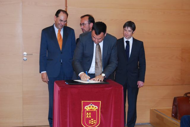 El ayuntamiento de Totana se une a la iniciativa de la comisión europea para reducir el consumo de energías renovables, Foto 2