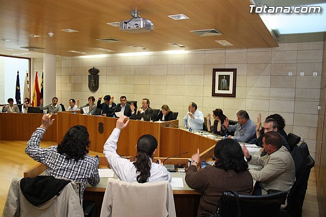 El Pleno aprueba el II Plan Municipal para la Integración de los inmigrantes y la convivencia intercultural, Foto 1