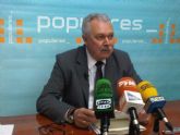 Soria muestra sus nminas 'para desmontar las mentiras del PSOE'