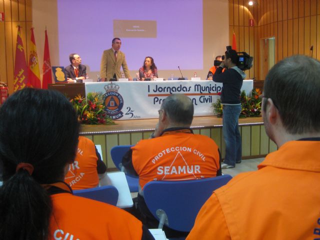 Beatriz Hontoria y Manuel Campos inauguran una jornada para conmemorar el 25 aniversario de Protección Civil del municipio de Murcia - 2, Foto 2