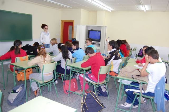 Los alumnos del IES Romano García de Lorquí se forman en educación afectivo-sexual - 1, Foto 1