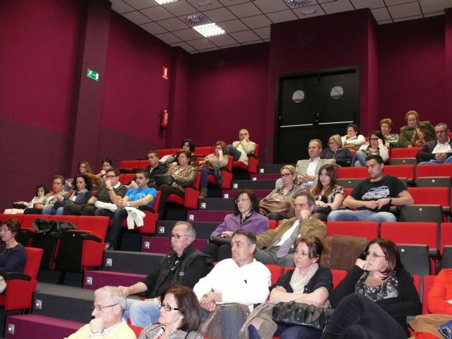 ´El color y las formas abstractas en la pintura informalista es la realización de la verdad en la pintura, según Bartolomé Medina - 3, Foto 3