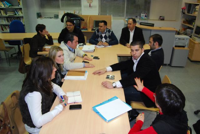 La Junta de Gobierno Local aprueba la concesión de ayudas a jóvenes totaneros que estudian fuera de España a través del programa Erasmus - 1, Foto 1