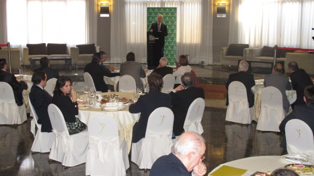 Valcárcel aboga por generar confianza para crear empleo - 1, Foto 1