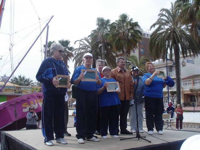 Ciento cincuenta mayores se sumaron a una jornada deportiva del IMAS en Santiago de la Ribera - 2, Foto 2
