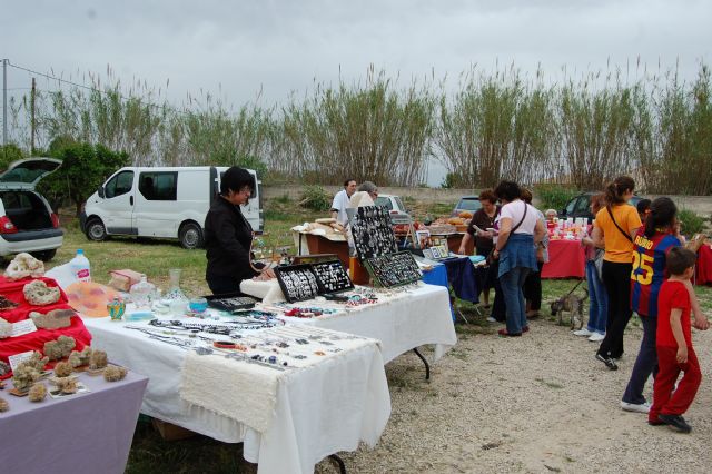 Los alguaceños disfrutan en Mercadillo artesanal en El Paraje - 4, Foto 4