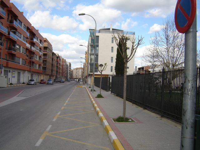 Pedirán que las zonas de estacionamiento reservado para autoescuelas sean para un solo día - 1, Foto 1