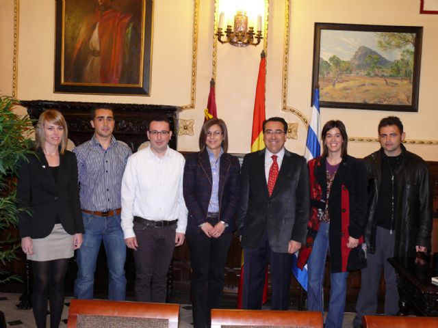 Toman posesión los cuatro nuevos auxiliares administrativos, así como el nuevo tesorero - 1, Foto 1