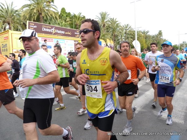 Dos atletas de Club Atletismo Totana participaron en la 39 Media Maratón “Ciudad de Elche”, Foto 2