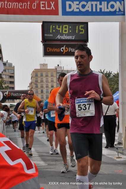 Dos atletas de Club Atletismo Totana participaron en la 39 Media Maratón “Ciudad de Elche”, Foto 3