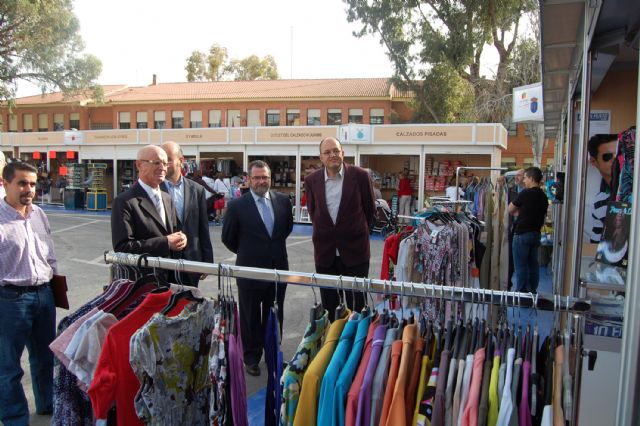 Arranca la II Feria Outlet de Las Torres de Cotillas con 22 comercios participantes - 4, Foto 4
