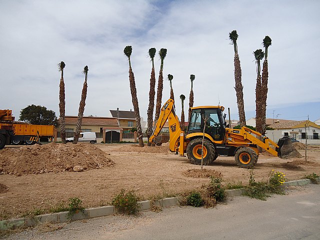 Comienzan los trabajos de ajardinamiento en la zona verde Isla Grosa de Lo Pagán - 1, Foto 1