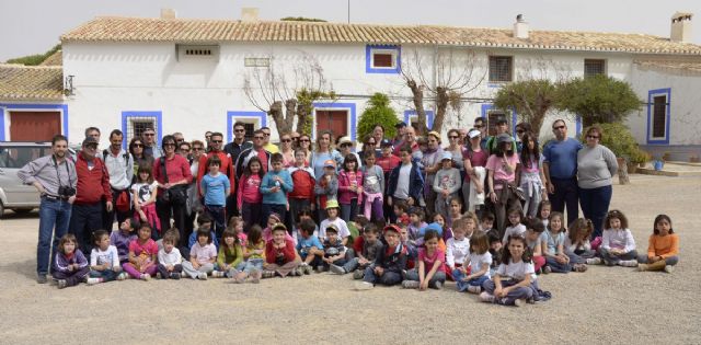 Más de cien escolares de los centros Miguel Hernández y Mariano Suáres participaron en una excursión naturalista con la asociación STIPA - 1, Foto 1