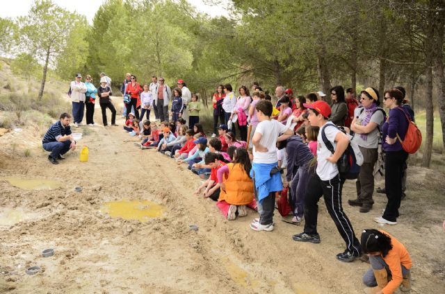Más de cien escolares de los centros Miguel Hernández y Mariano Suáres participaron en una excursión naturalista con la asociación STIPA - 2, Foto 2
