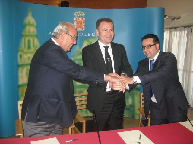 El Ayuntamiento cede un local a la Federación de Peñas Murcianistas en Nueva Condomina - 2, Foto 2