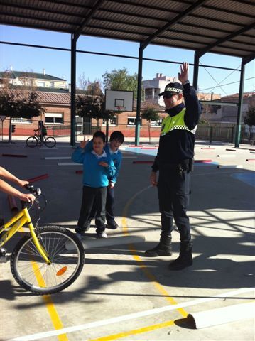 Cerca de 1.300 alumnos de los centros educativos de Alguazas participan en la ''Jornada de educación vial'' - 1, Foto 1