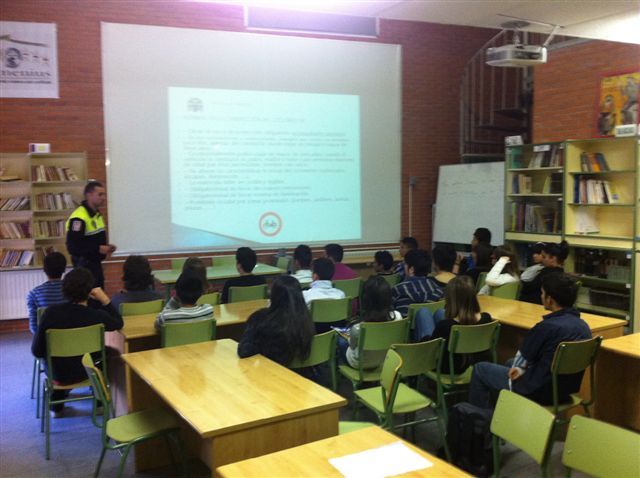 Cerca de 1.300 alumnos de los centros educativos de Alguazas participan en la ''Jornada de educación vial'' - 2, Foto 2
