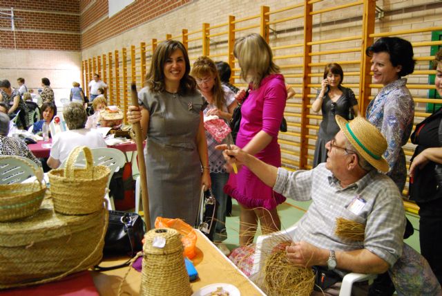 Más de 900 mujeres participan en el Encuentro Nacional de Bordador@s y Encajer@s Artesan@s - 1, Foto 1