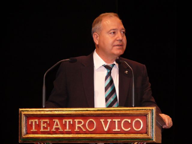 Diego García, pregonero del Tambor 2011: Si te late el corazón puedes tocar el tambor - 2, Foto 2