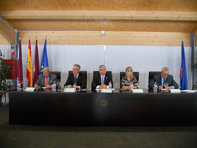 Miembros de las Juntas Locales de Totana y Aledo asisten a la XLI Asamblea Regional de la Asociacin Española Contra el Cncer - 8