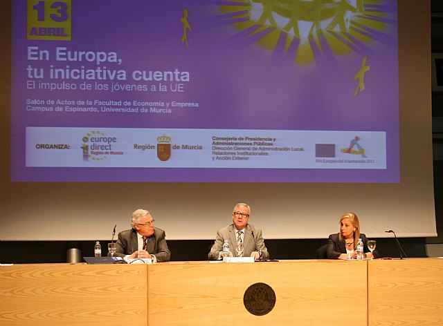 Valcárcel elogia el ´debatejoven´ por favorecer la conciencia europea entre la juventud - 1, Foto 1